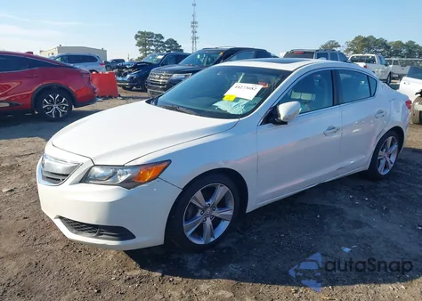 2014 Acura Ilx 2.0L z USA, uszkodzony, nr VIN 19VDE1F38EE008770
